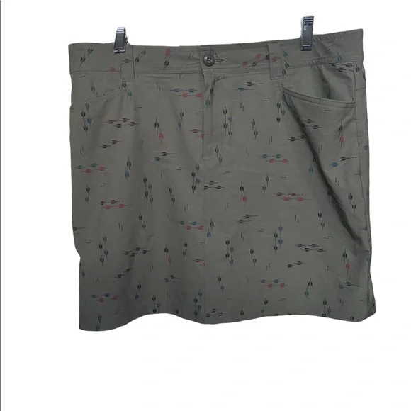 Eddie Bauer Shorts Eddie Bauer Olive Green Athletic Skort Size